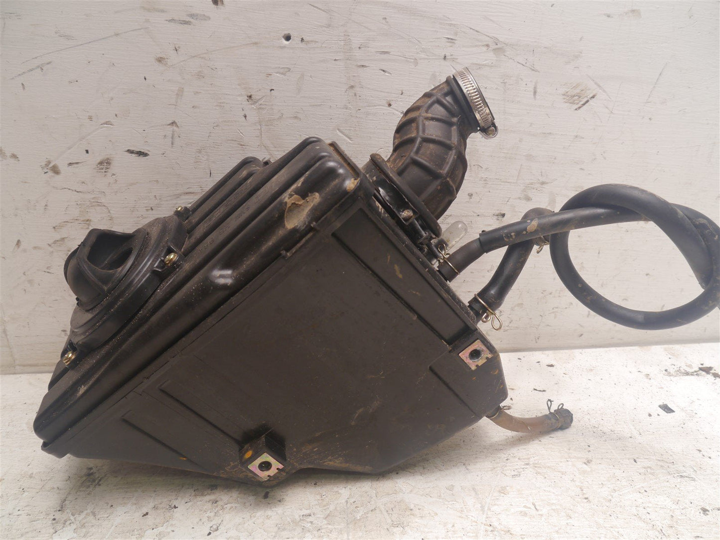 SYM WOLF SB125 2012-2021 AIRBOX ASSEMBLY 1.5k