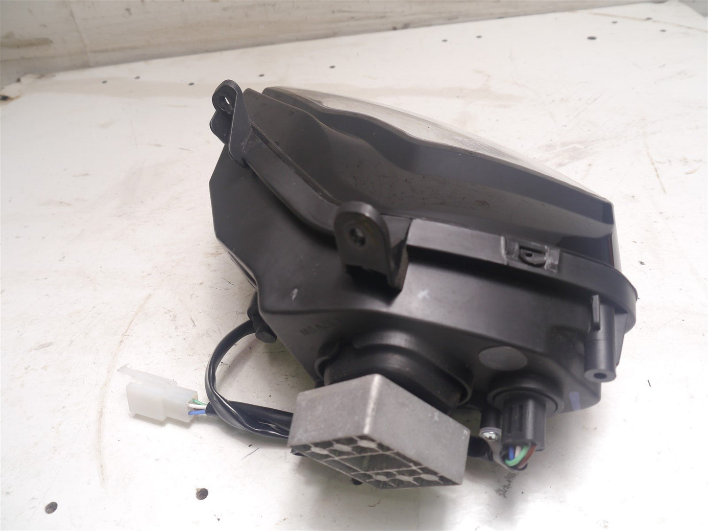 LEXMOTO AURA 125 2020-2021 FRONT LEFT HEADLIGHT
