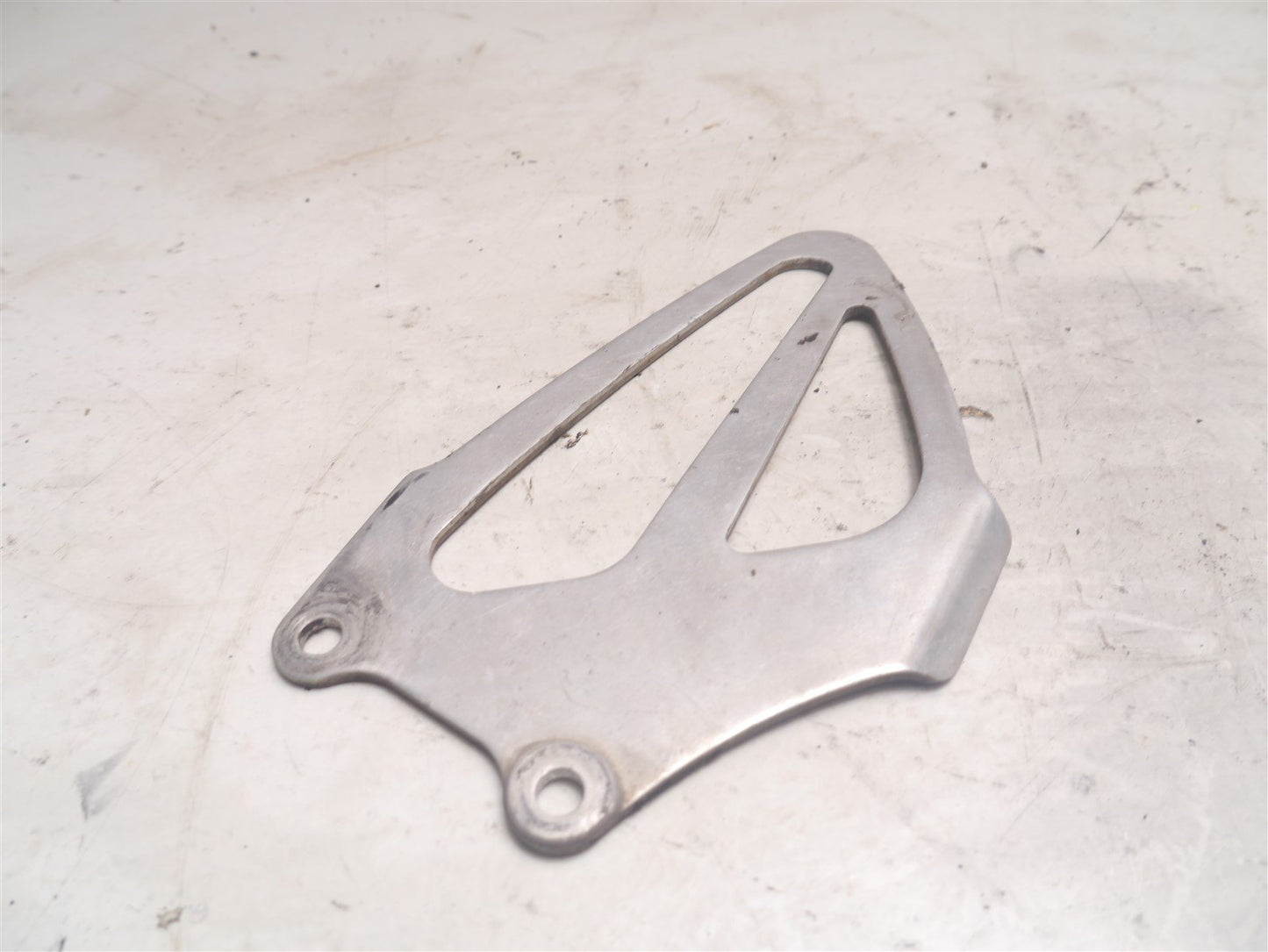 HONDA CBR600 F4 1999-2000 LEFT FOOTREST HANGER HEEL PLATE
