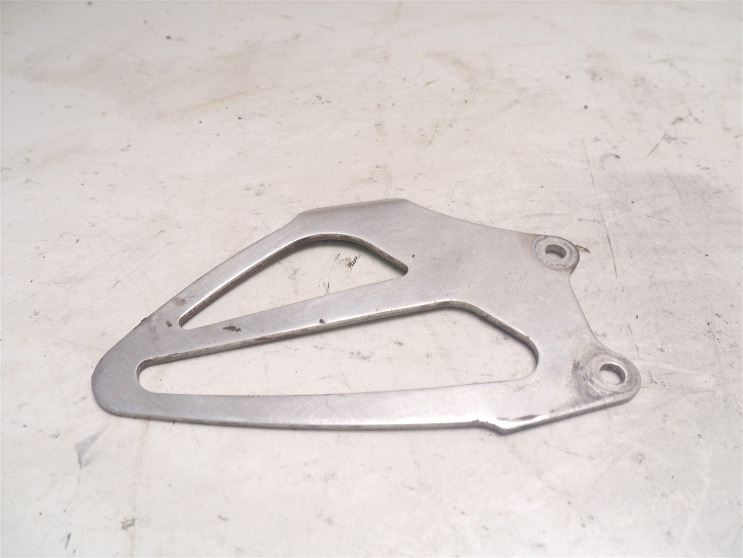 HONDA CBR600 F4 1999-2000 LEFT FOOTREST HANGER HEEL PLATE