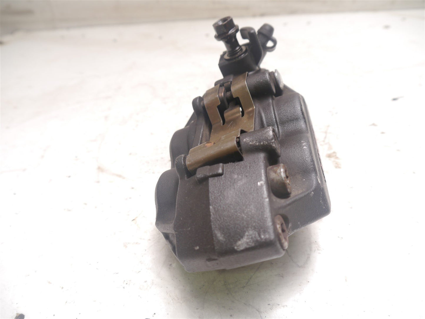 HONDA CBR600 F4 1999-2000 FRONT RIGHT BRAKE CALIPER