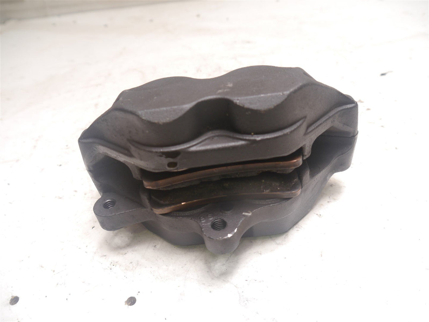 HONDA CBR600 F4 1999-2000 FRONT RIGHT BRAKE CALIPER