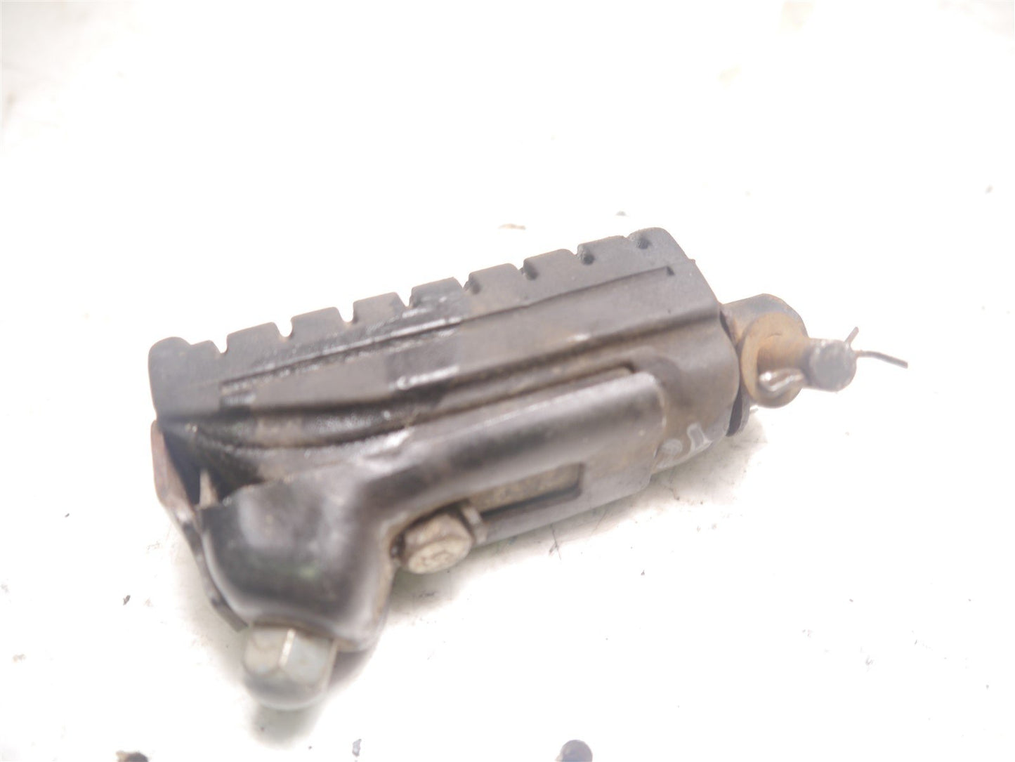 HONDA CBR125R CBR125 2012-2016 FRONT RIGHT FOOTREST PEG