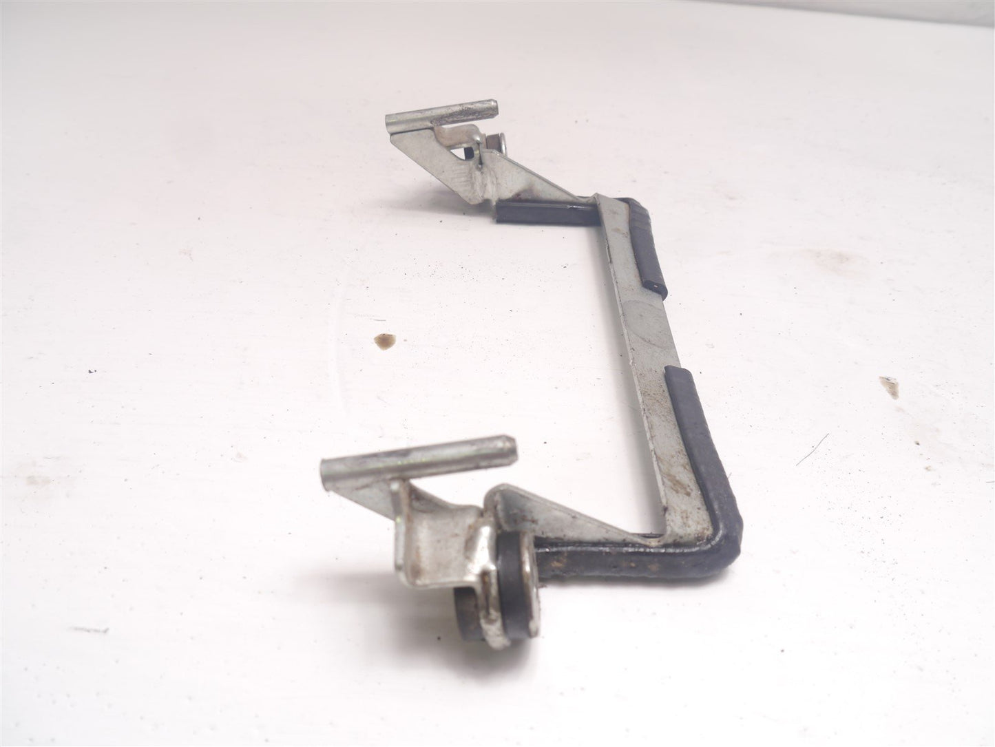 KAWASAKI Z 125 2018-2021 FRONT SEAT BRACKET