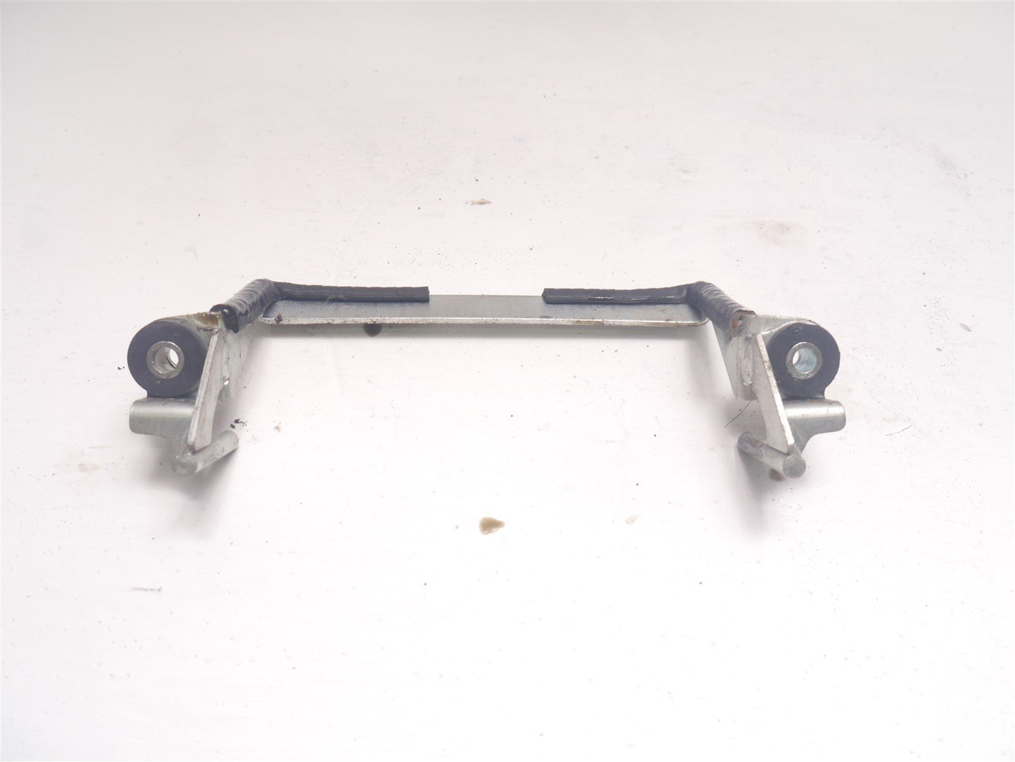 KAWASAKI Z 125 2018-2021 FRONT SEAT BRACKET