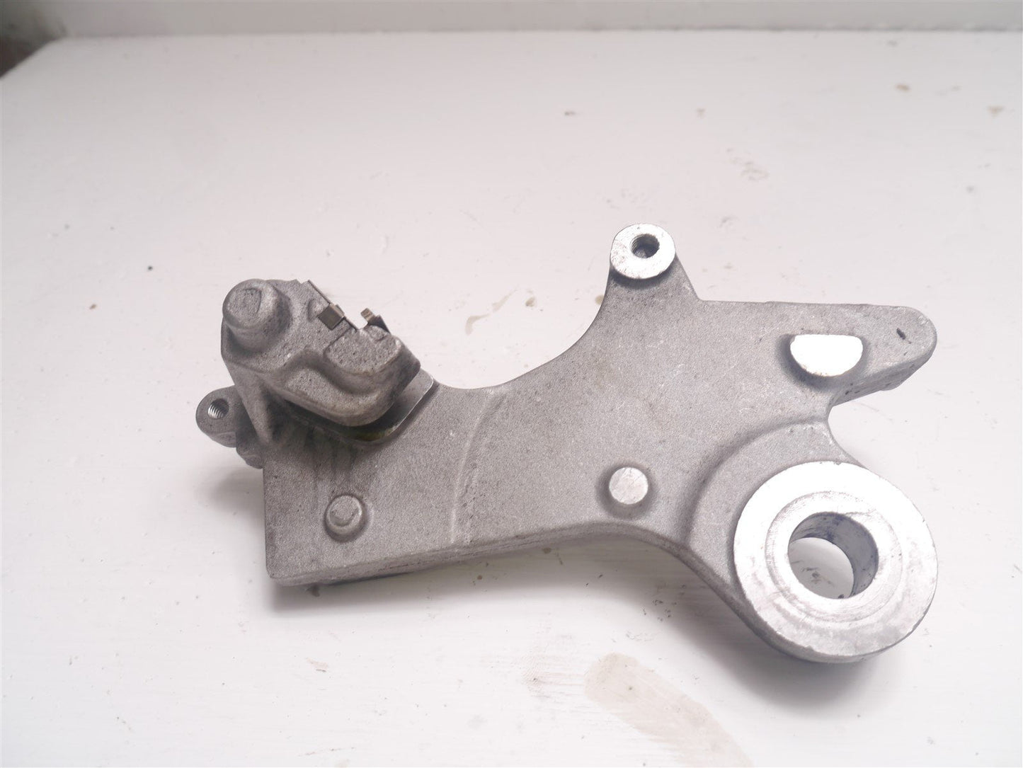 LEXMOTO LXR125 SY125 2019-2021 REAR BRAKE CALIPER MOUNT AND BOLT