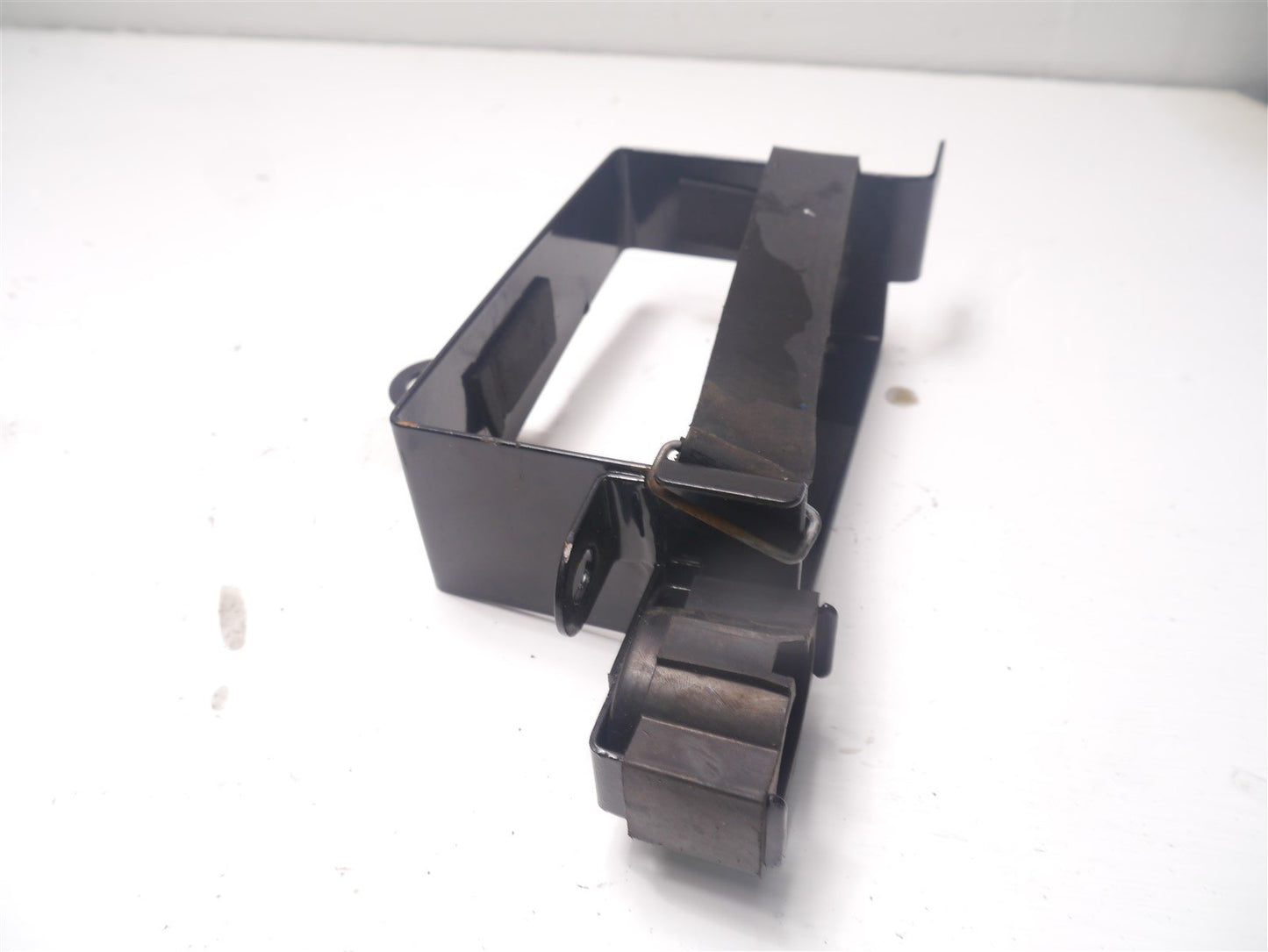 WK BIKES SCRAMBLER 125 2021 EURO 5 BATTERY BOX AND STRAP