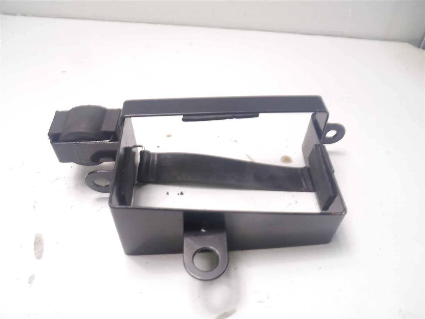 WK BIKES SCRAMBLER 125 2021 EURO 5 BATTERY BOX AND STRAP