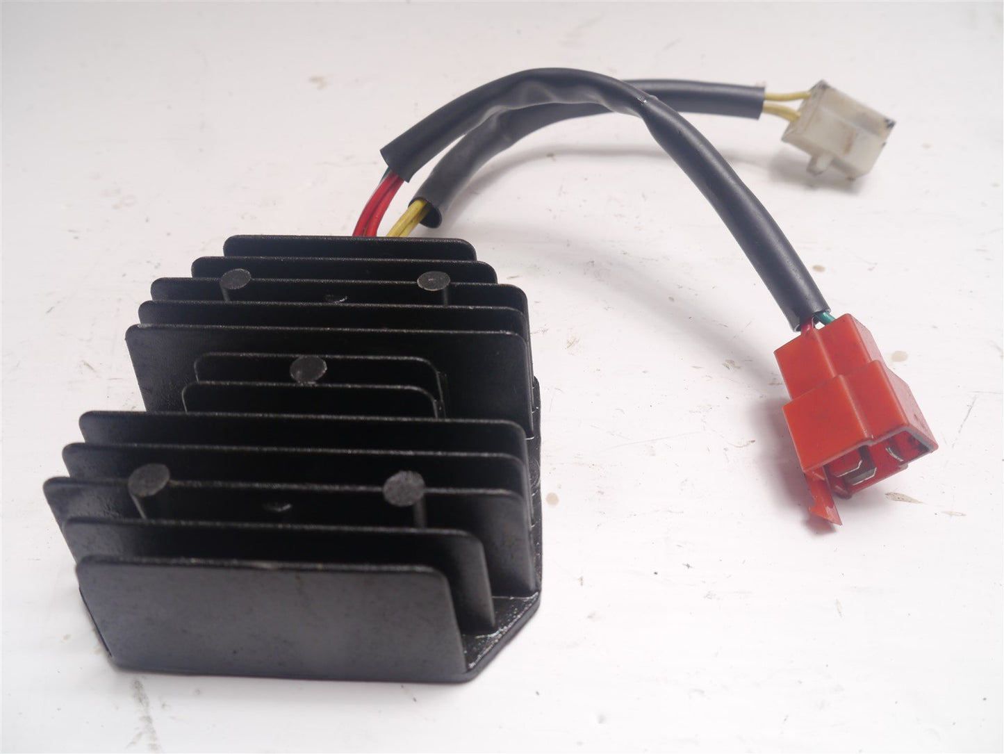 LEXMOTO RIOT 125 2019-2021 VOLTAGE REGULATOR RECTIFIER