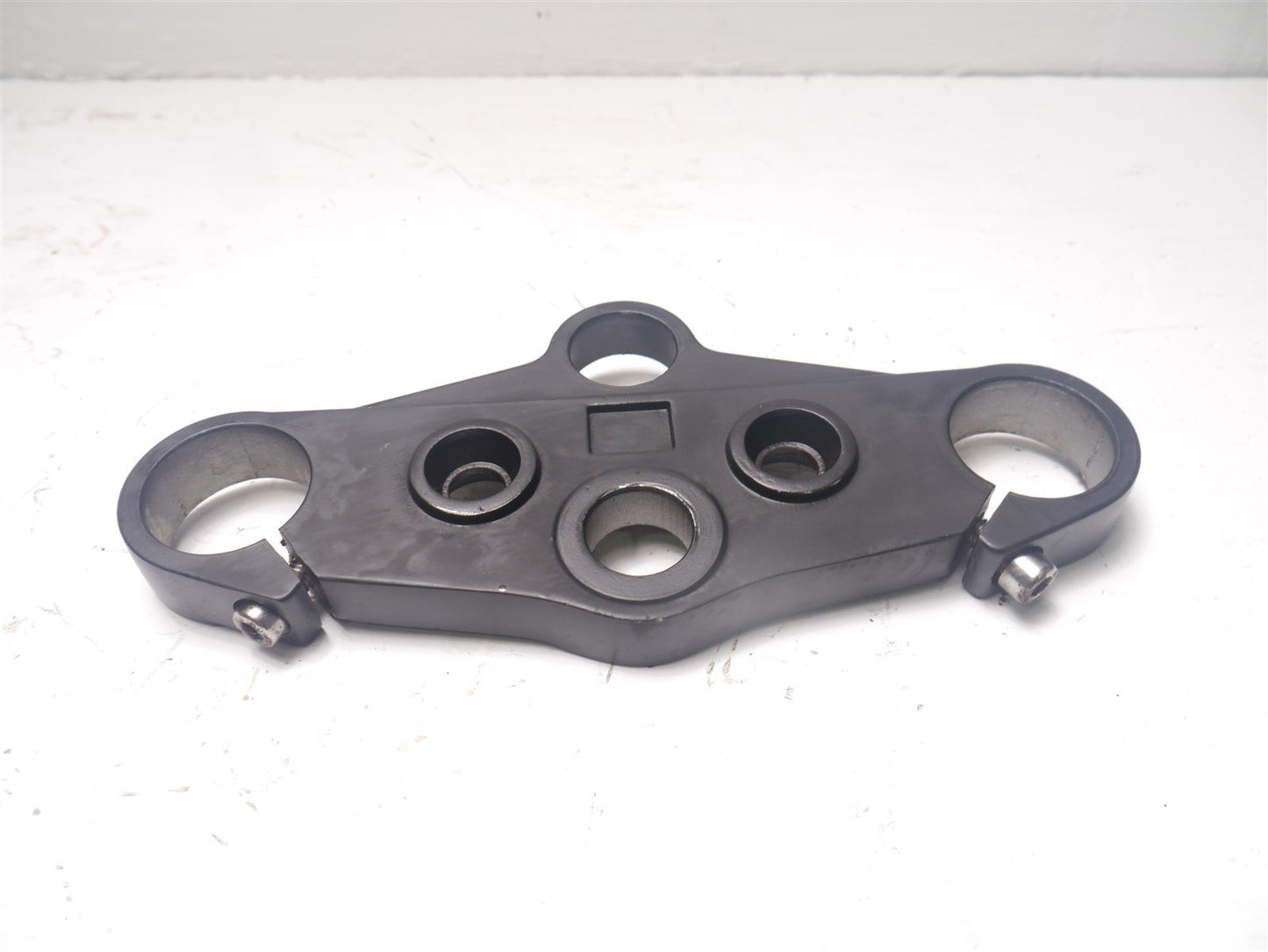 LEXMOTO RIOT 125 2019-2021 TOP FORK YOKE
