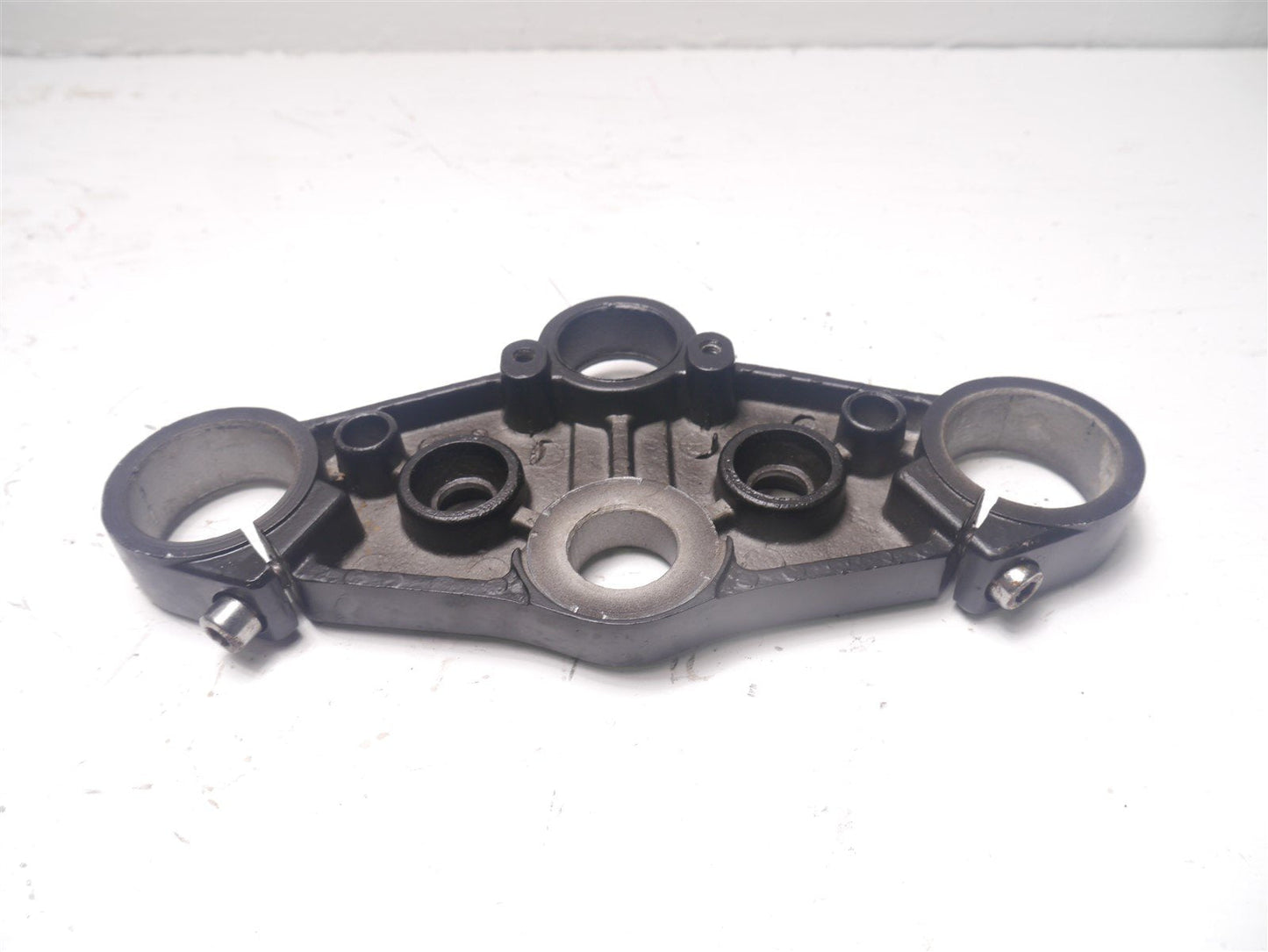 LEXMOTO RIOT 125 2019-2021 TOP FORK YOKE