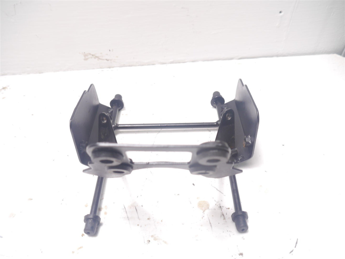 LEXMOTO RIOT 125 2019-2021 INSTRUMENT MOUNTING BRACKET