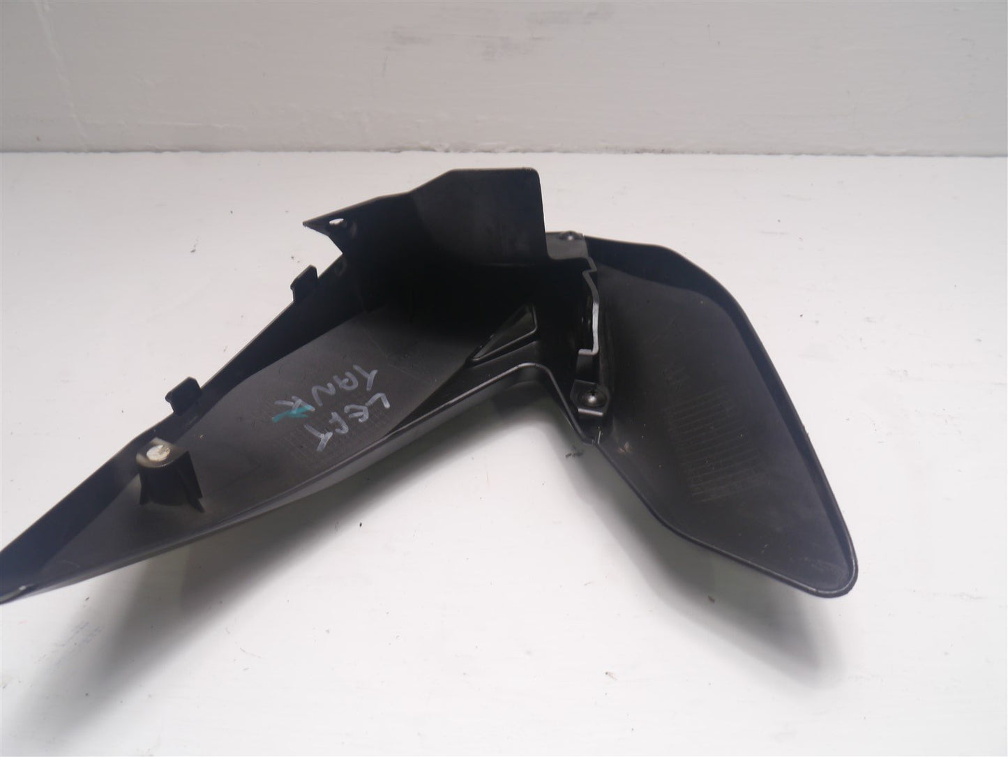 LEXMOTO RIOT 125 2019-2021 LEFT FUEL TANK FAIRING
