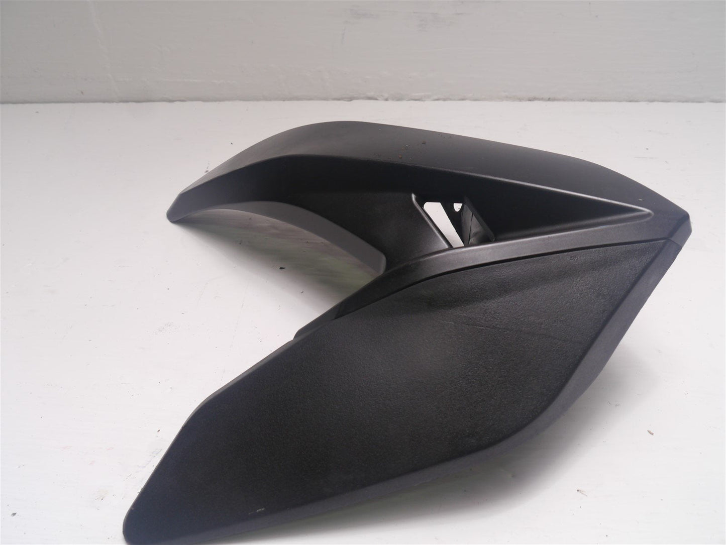 LEXMOTO RIOT 125 2019-2021 RIGHT TANK FAIRING