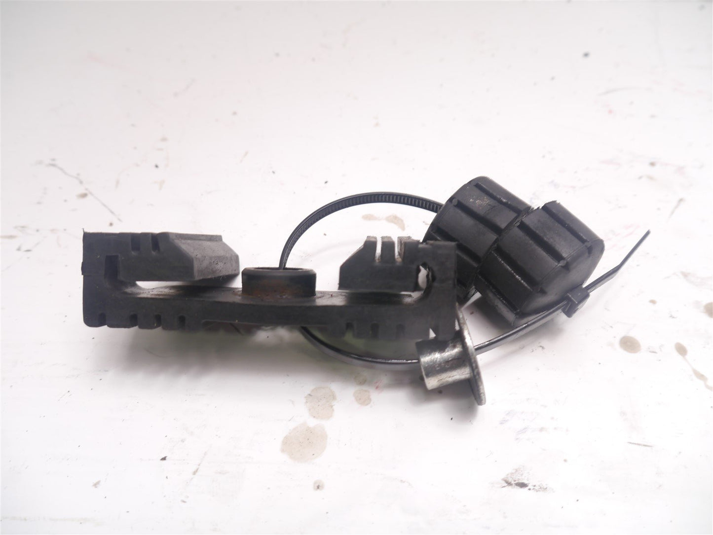 HONDA CB125 GLR125 F 2015-2019 FUEL TANK RUBBERS