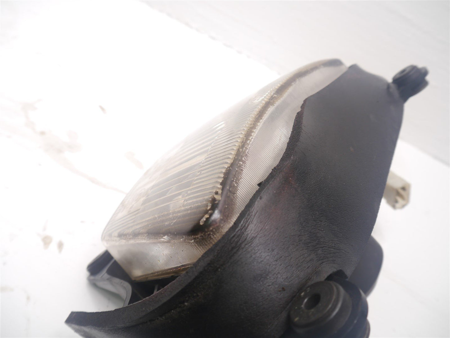 TRIUMPH TROPHY 900 1990-1994 FRONT LIGHT