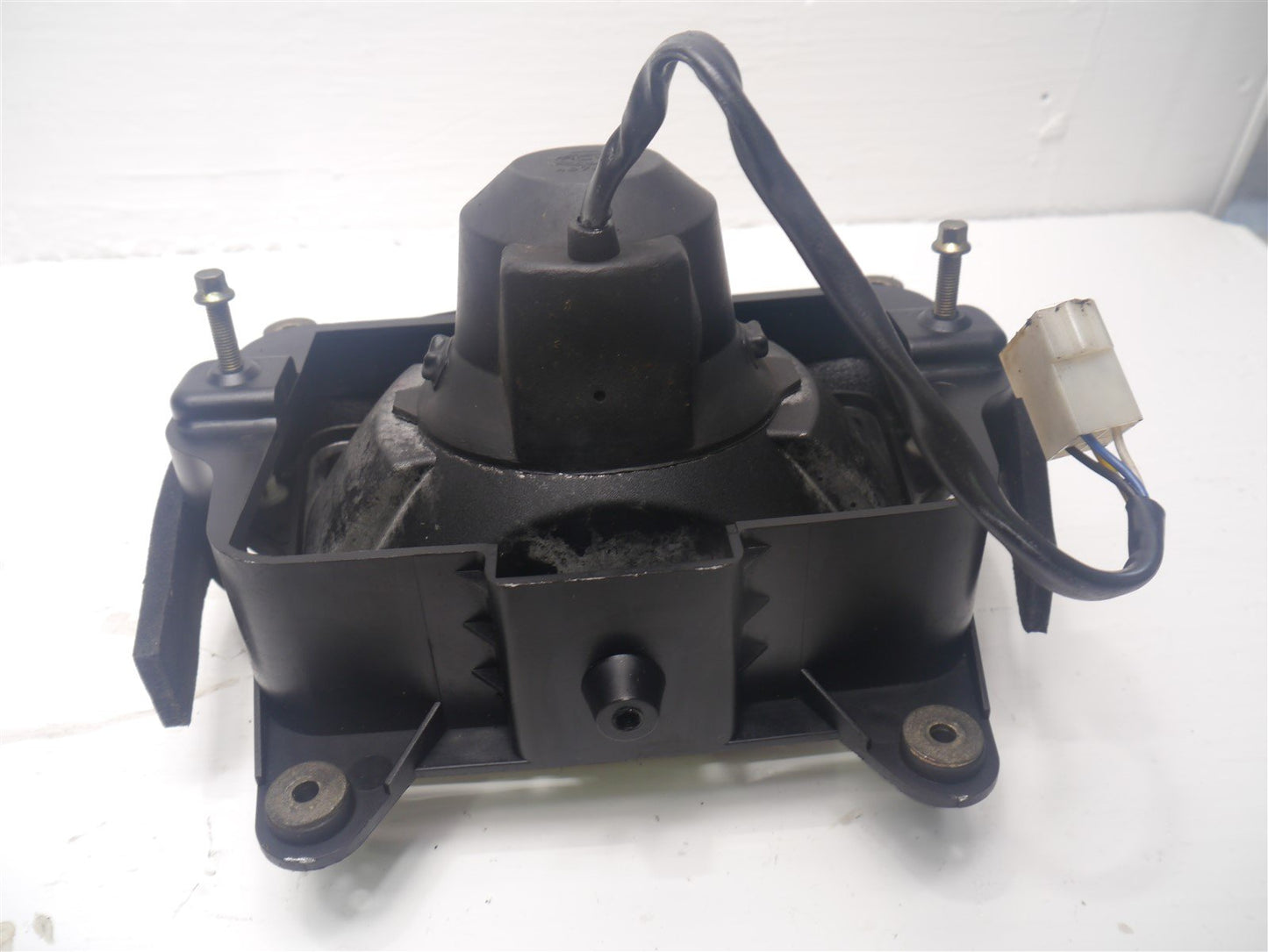 TRIUMPH TROPHY 900 1990-1994 FRONT LIGHT
