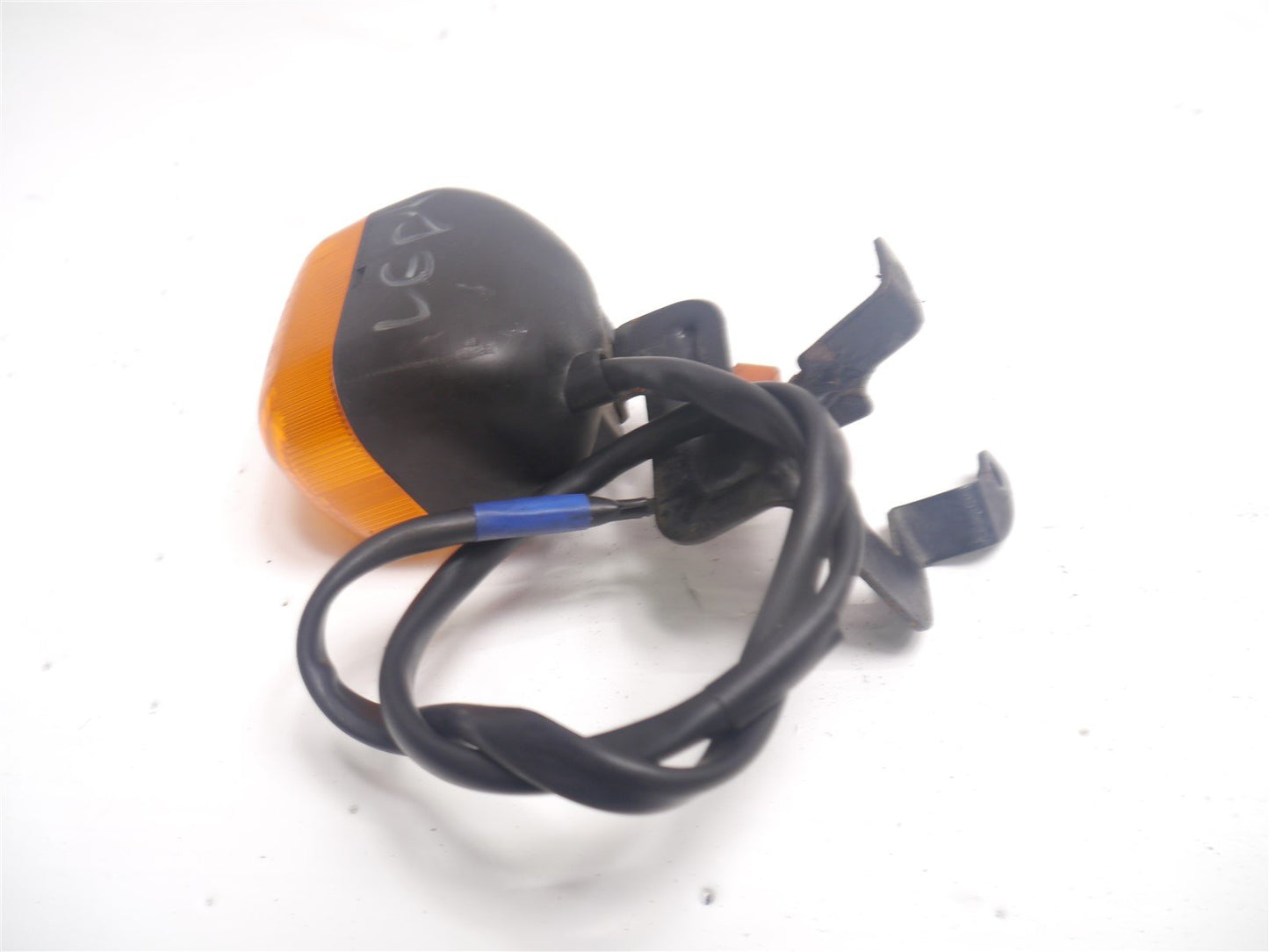 YAMAHA BWS 125 2012-2014FRONT LEFT INDICATOR AND MOUNT