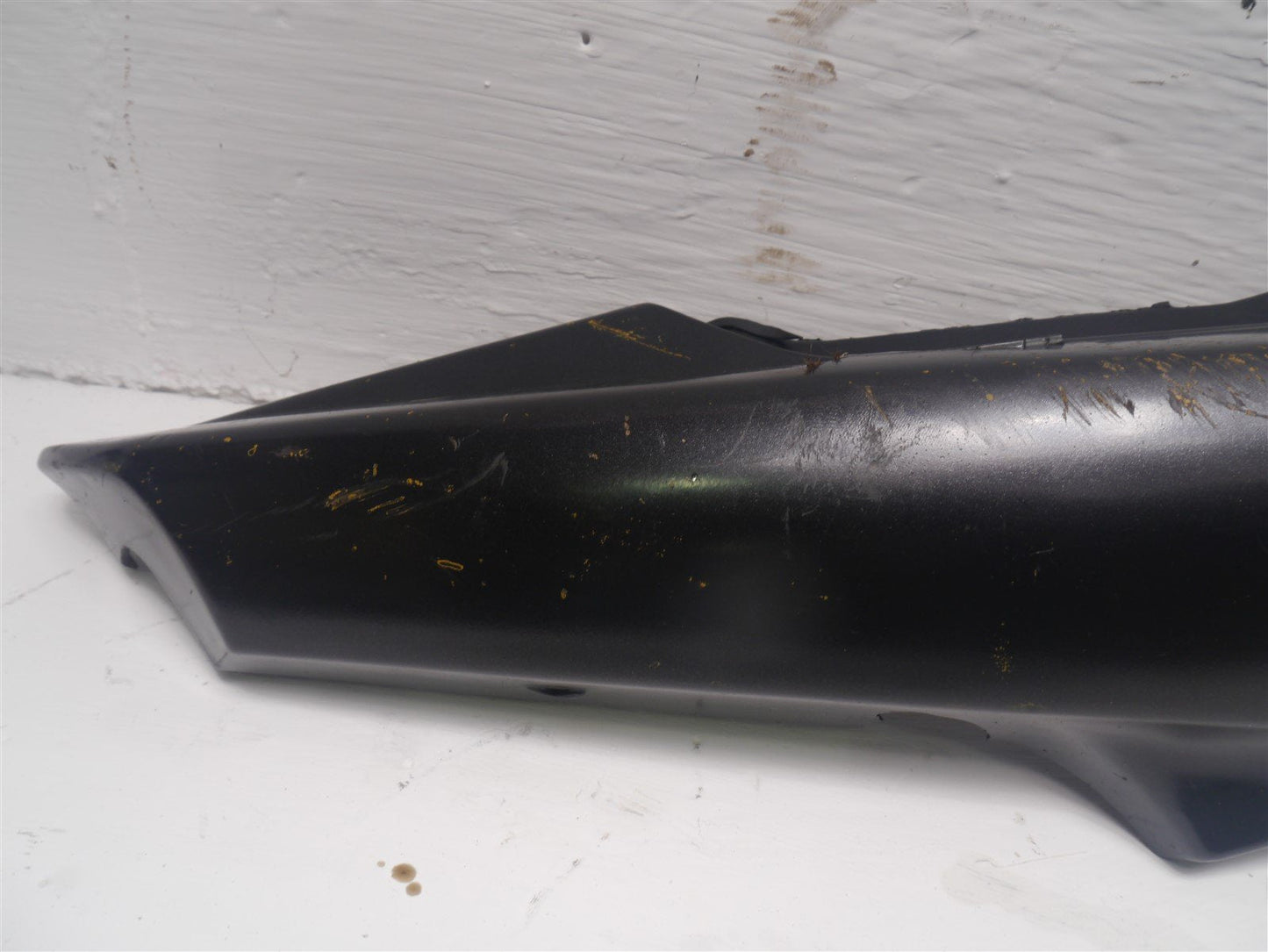 YAMAHA FZS600 1998-2001 RIGHT REAR FAIRING