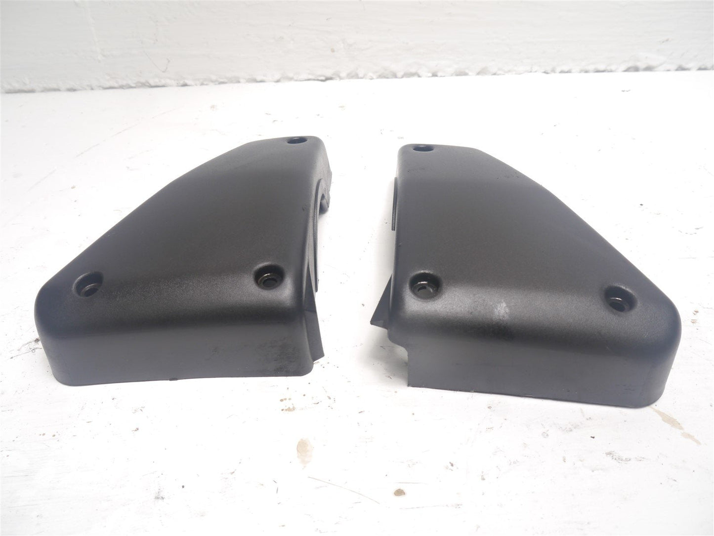 YAMAHA FZS600 1998-2001 AIRBOX END COVERS X 2