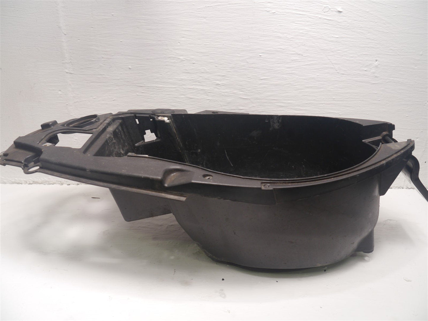 APRILIA SR 125 MOTARD 2012-2016 UNDERSEAT STORAGE TUB