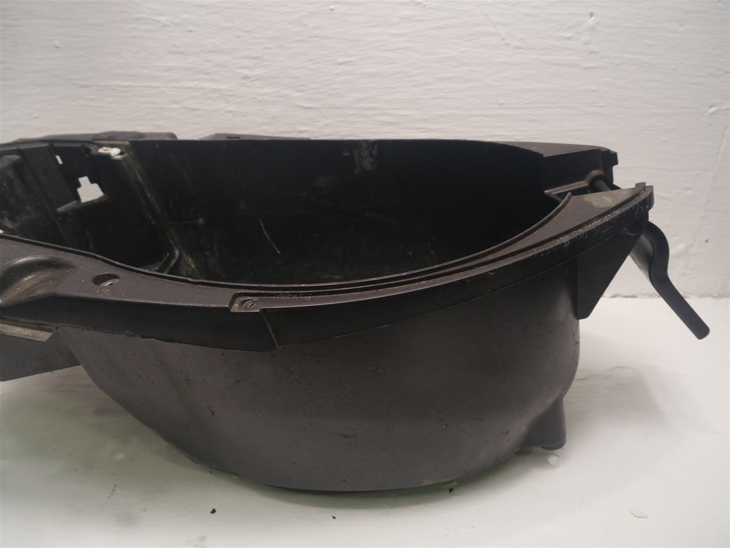 APRILIA SR 125 MOTARD 2012-2016 UNDERSEAT STORAGE TUB
