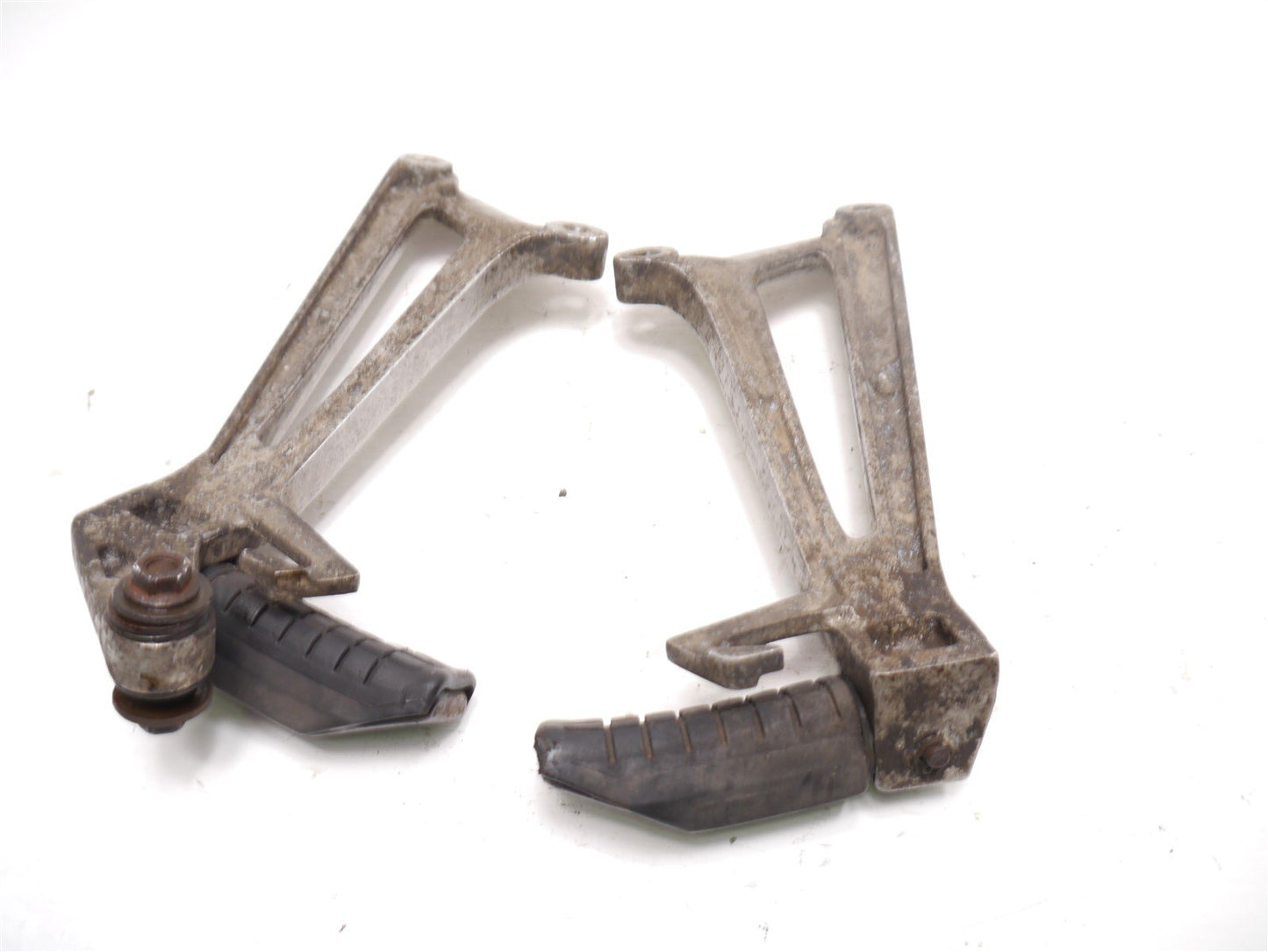 HONDA CBR125 R 2004-2006 REAR FOOTREST HANGER X 2