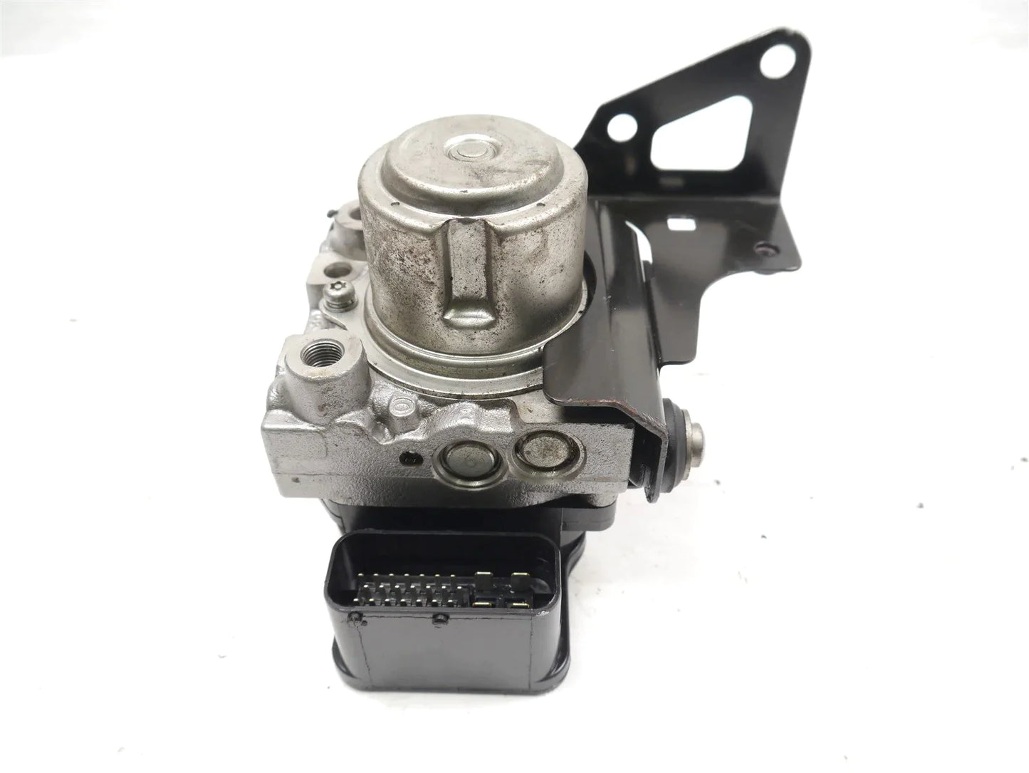 TRIUMPH SPRINT GT 1050 2010-2017 ABS PUMP