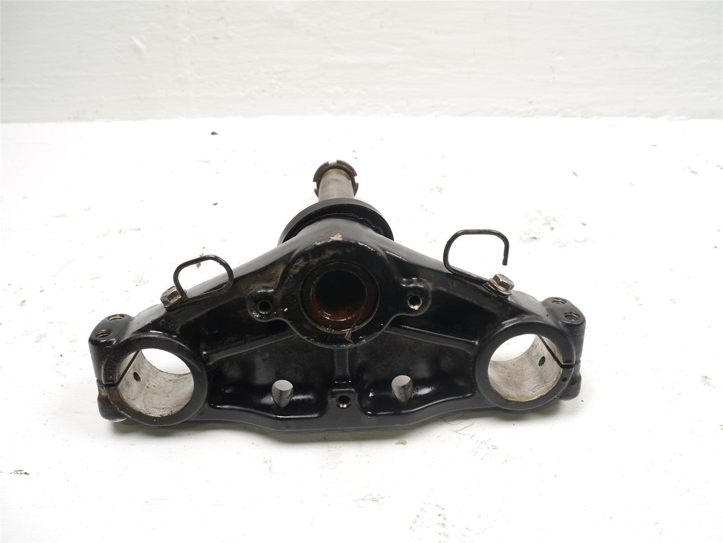 MUTT RS-13 250 BOTTOM FORK YOKE