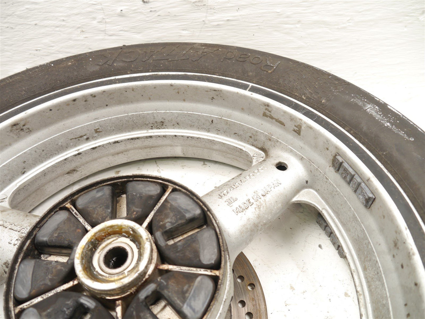 SUZUKI GSX 750 F KATANA 1998-2006 REAR WHEEL