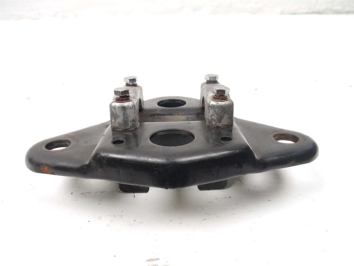 SYM XS125 K TOP FORK YOKE AND CLAMPS