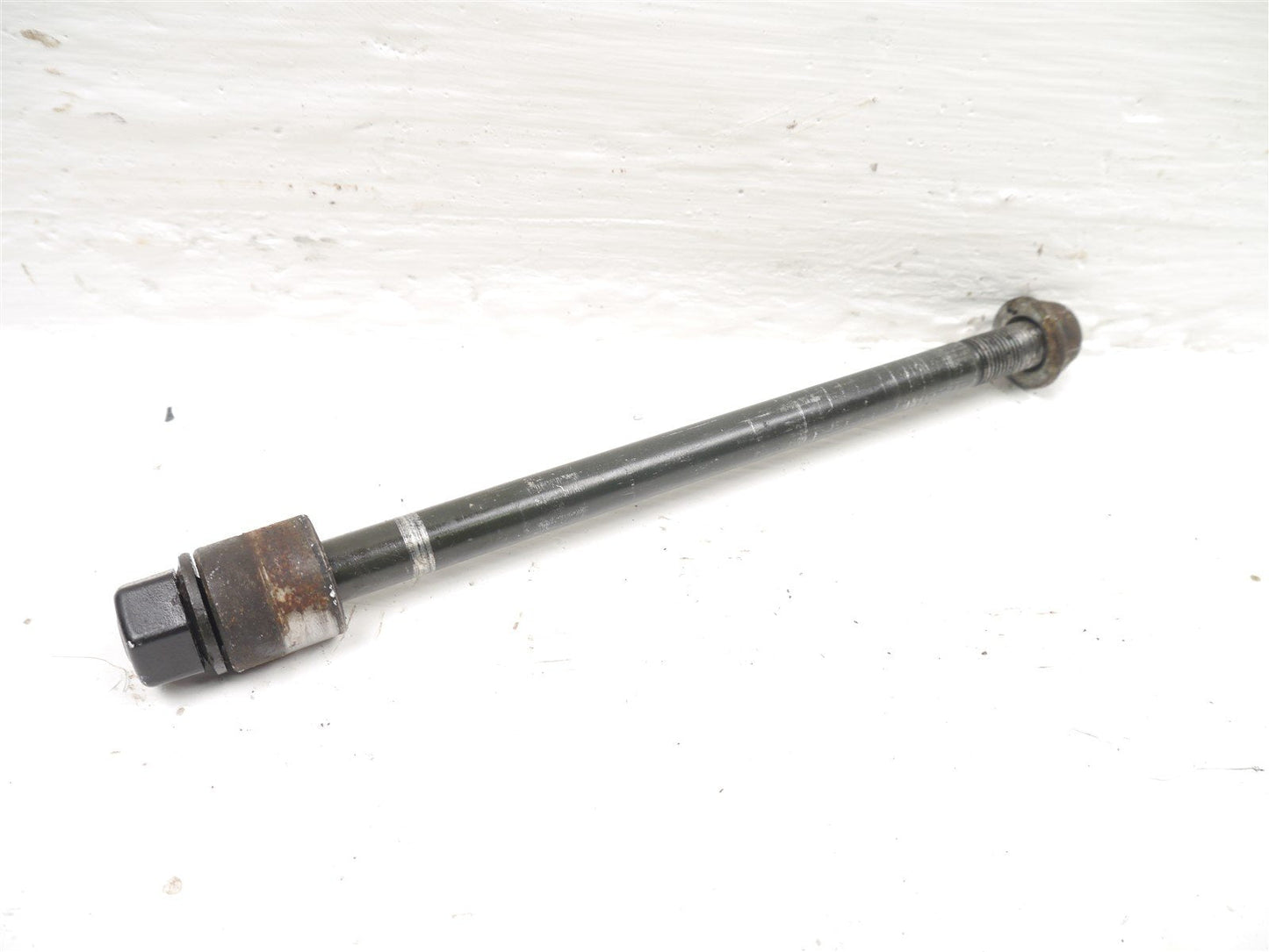 SYM XS125 K FRONT WHEEL SPINDLE