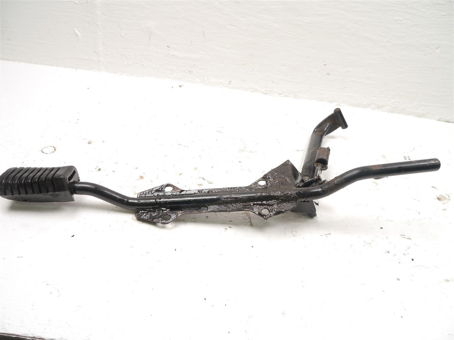 SYM XS125 K SIDE STAND AND MOUNT