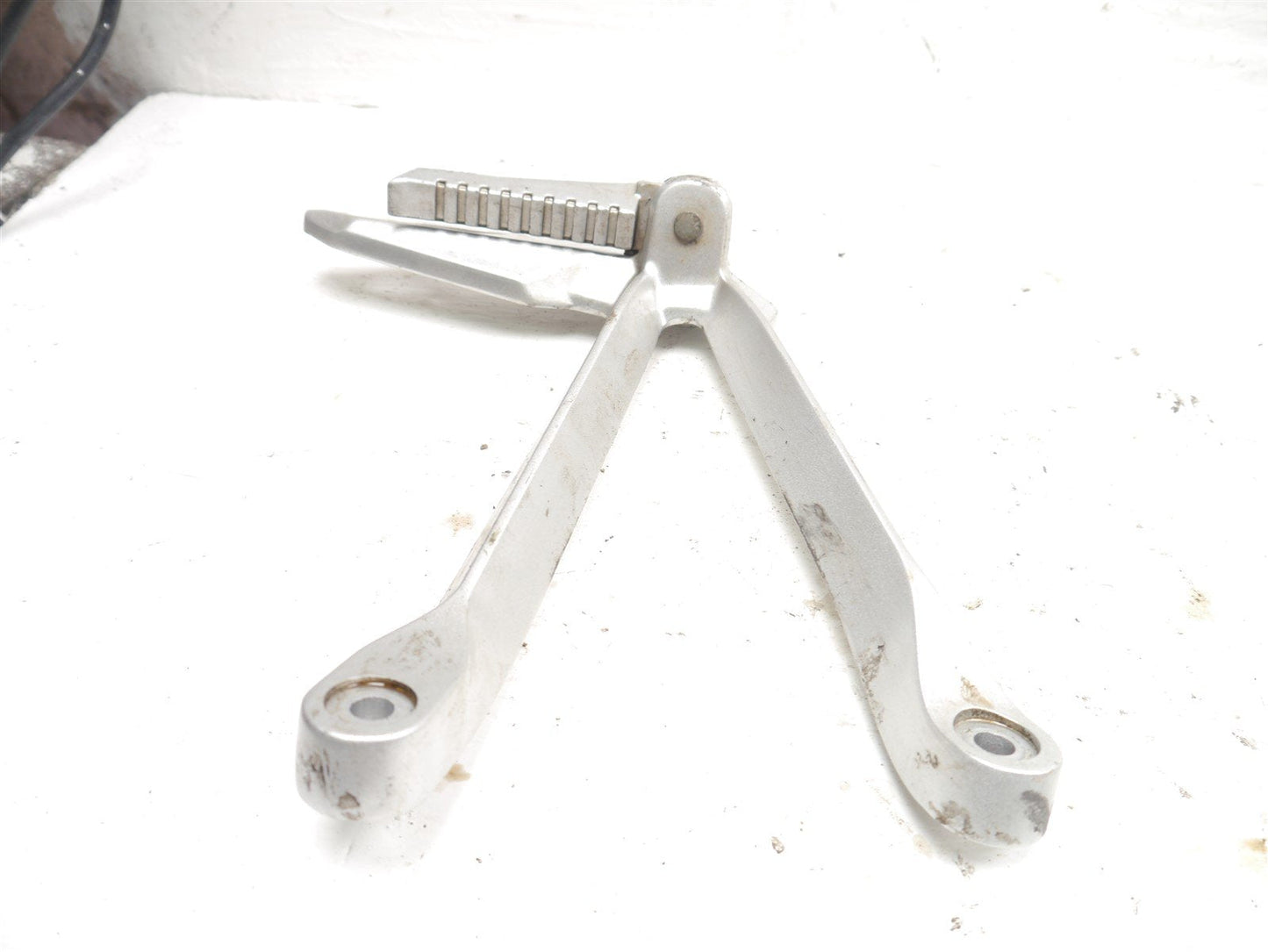 KYMCO CK1 125 LEFT REAR FOOTREST HANGER & PEG