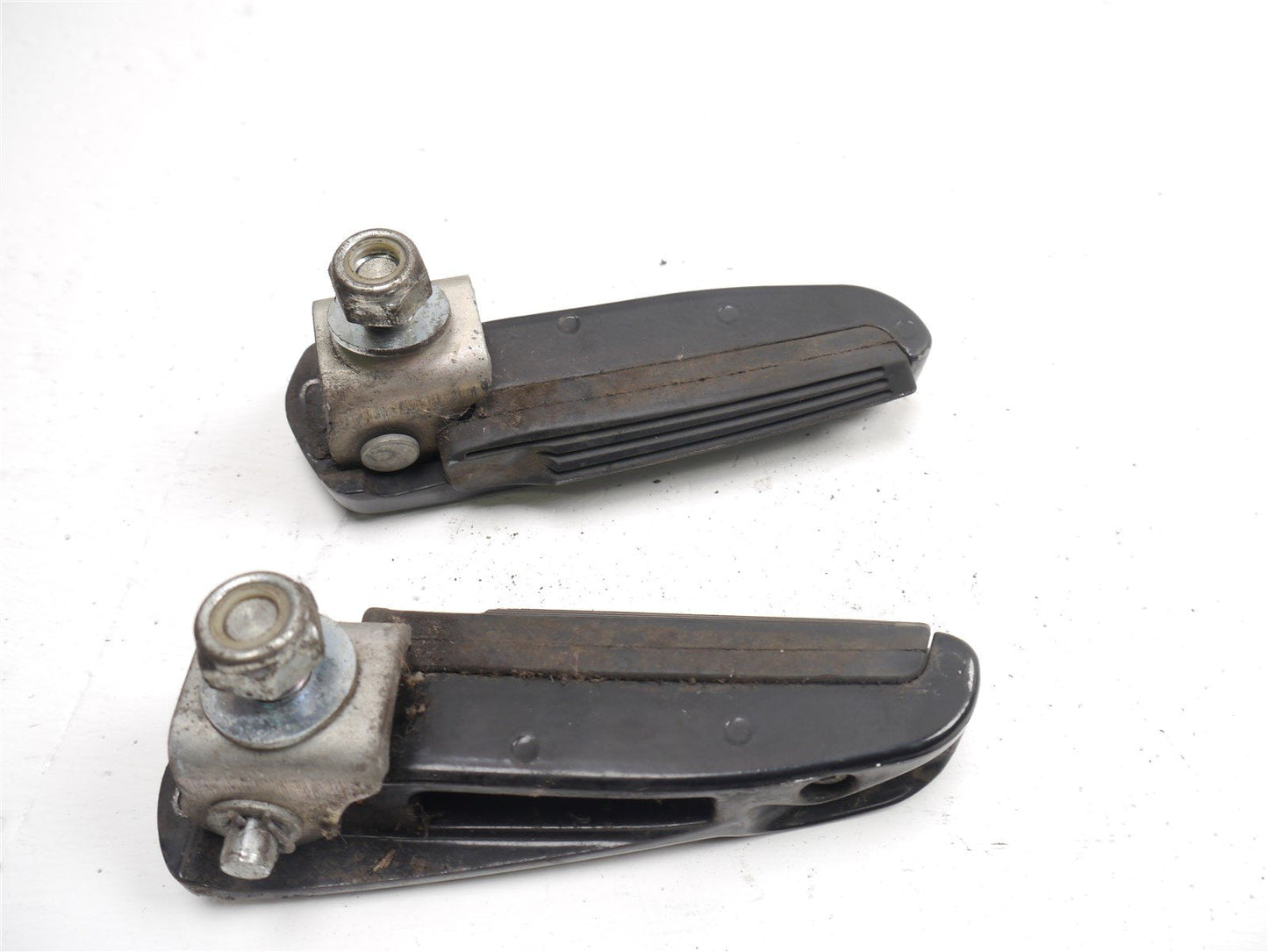 PIAGGIO LIBERTY 125 2010-2012 REAR PEGS FOOTRESTS