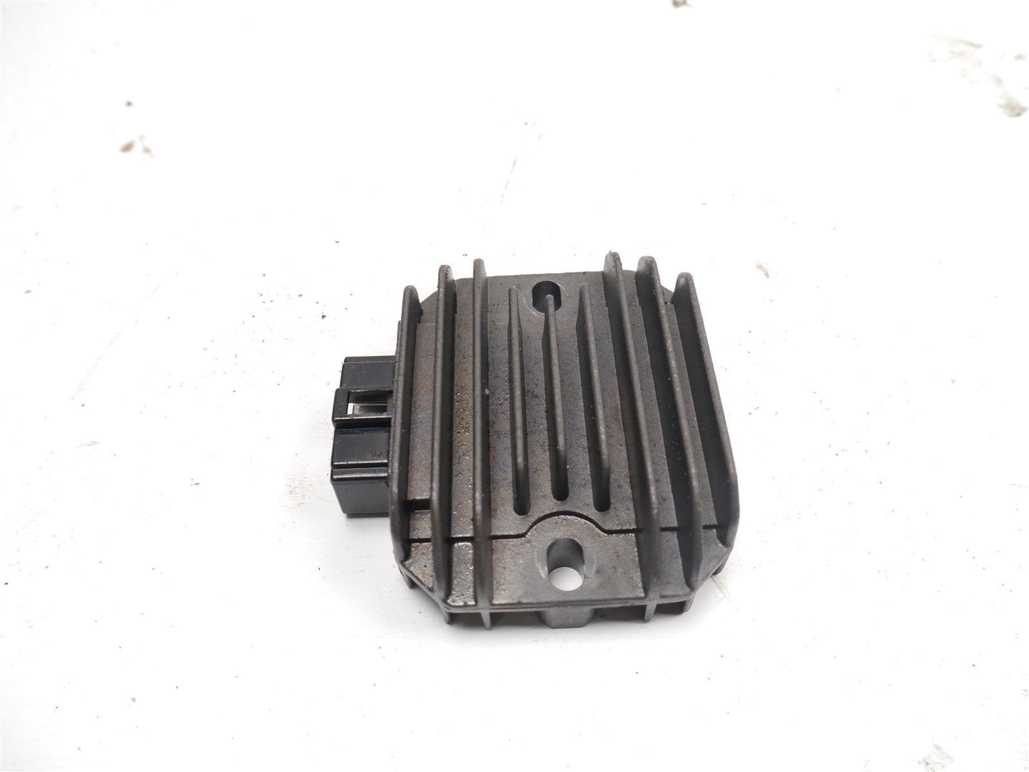 PIAGGIO LIBERTY 125 2010-2012 VOLTAGE REGULATOR RECTIFIER