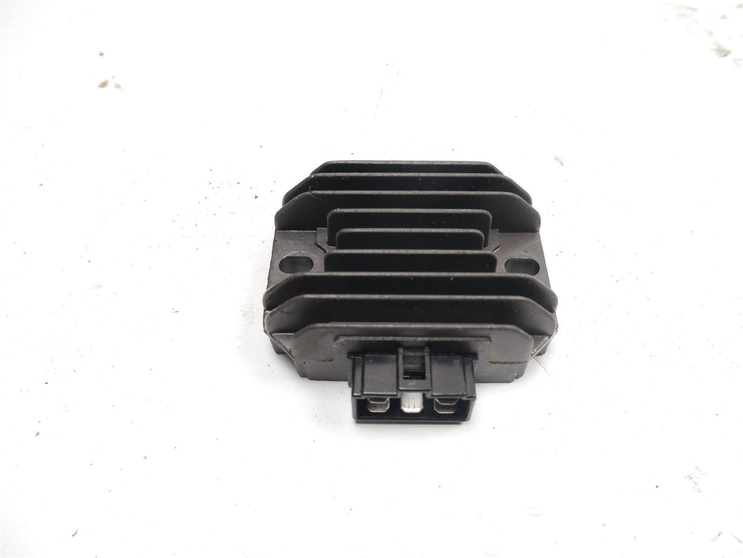 PIAGGIO LIBERTY 125 2010-2012 VOLTAGE REGULATOR RECTIFIER