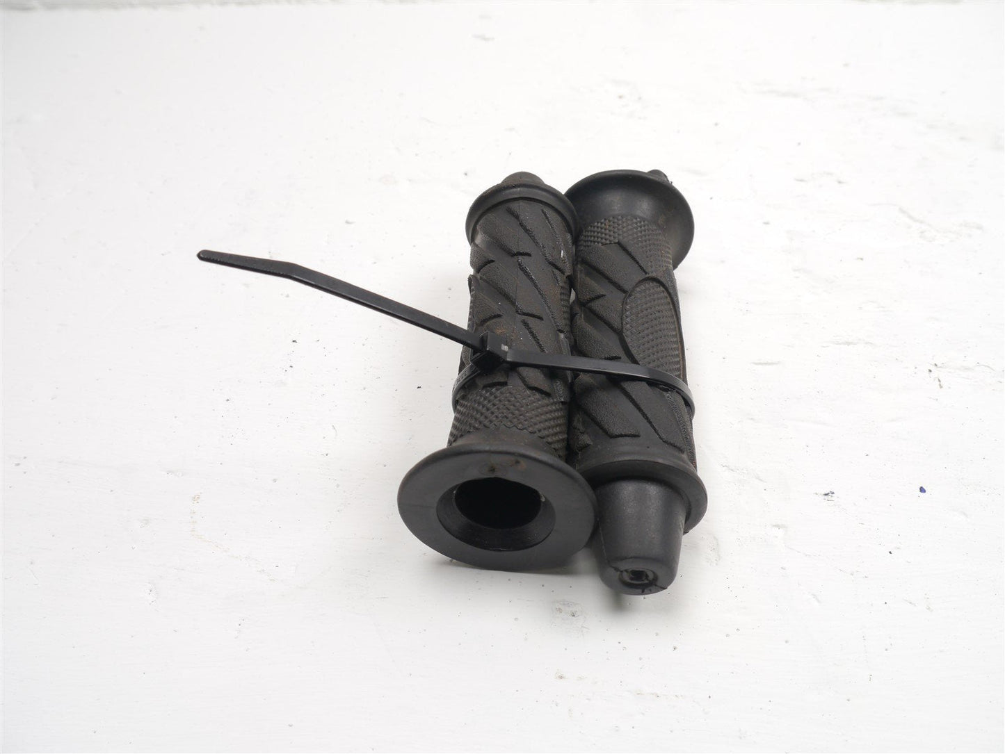 WK BIKES SX 125 2021-2023 THROTTLE TUBA AND GRIPS