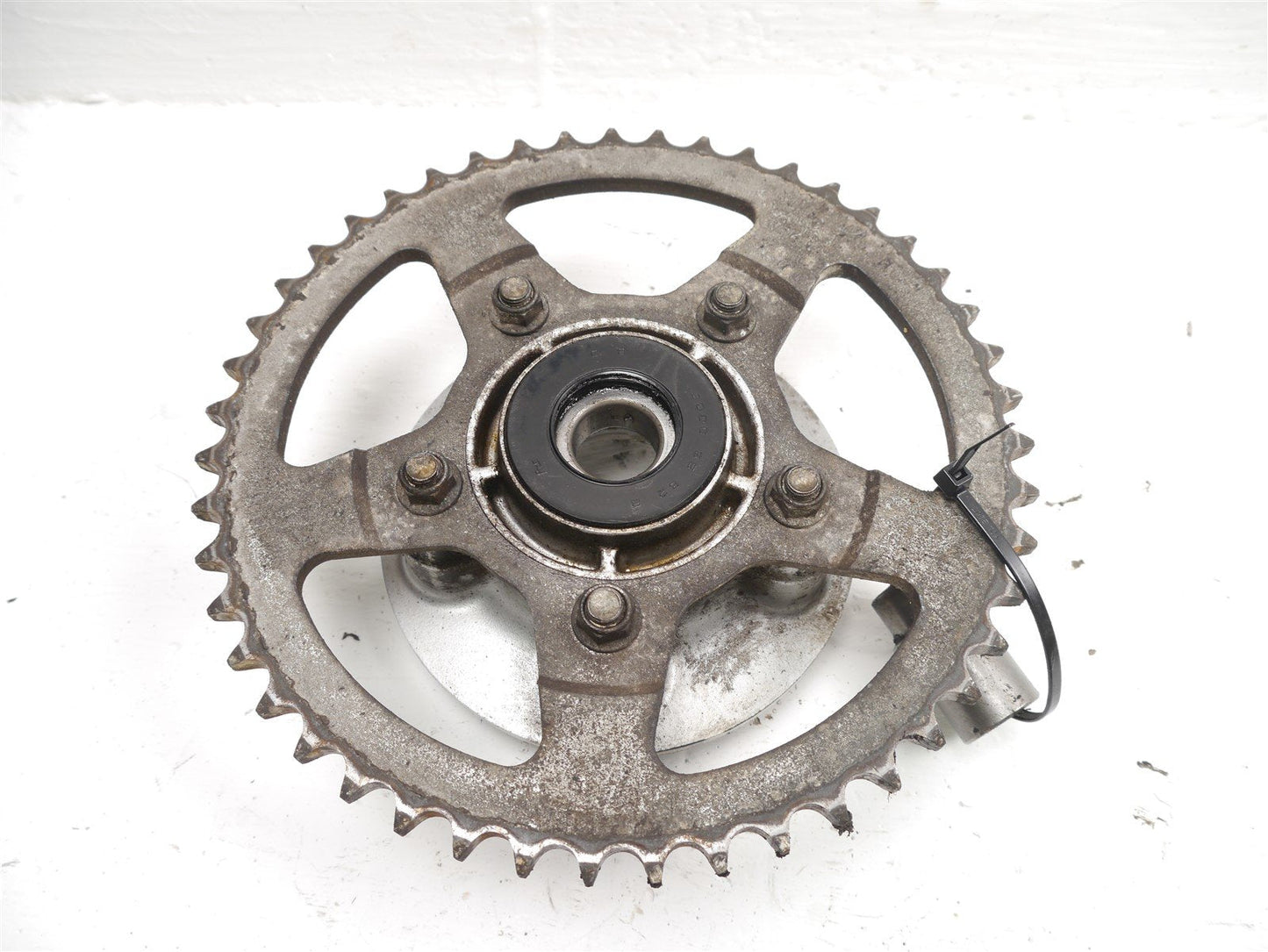 SUZUKI GSF 650 BANDIT 2005-2006 REAR SPROCKET CARRIER
