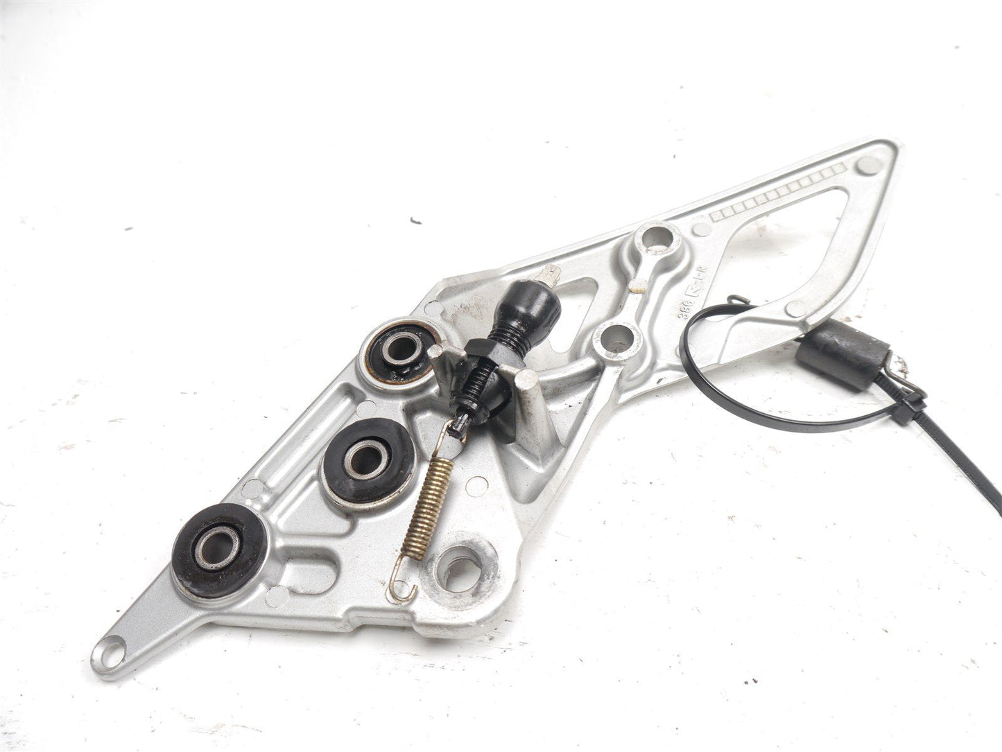 SUZUKI GSF 650 BANDIT 2005-2006 RIGHT FOOTEST HANGER