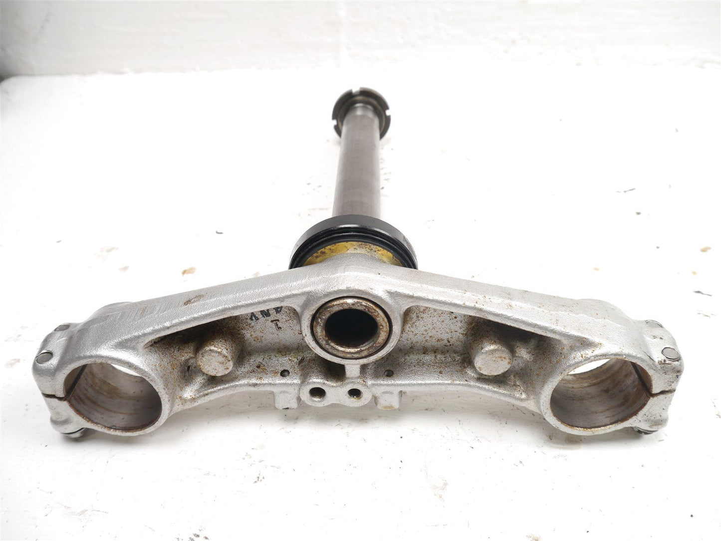 SUZUKI GSF 650 BANDIT 2005-2006 BOTTOM FORK YOKE