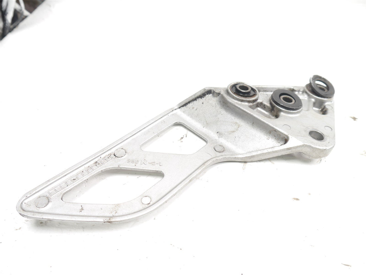 SUZUKI GSF 650 BANDIT 2005-2006 FRONT LEFT PEG HANGER