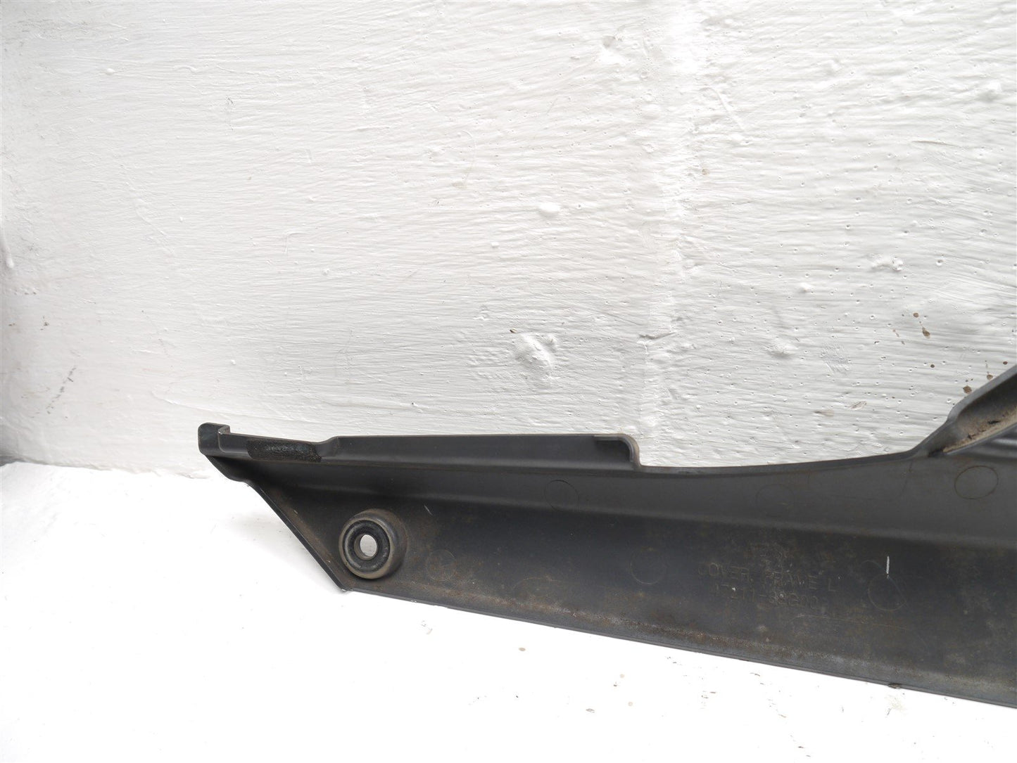 SUZUKI GSF 650 BANDIT 2005-2006 LEFT SIDE PANEL DARK GREY