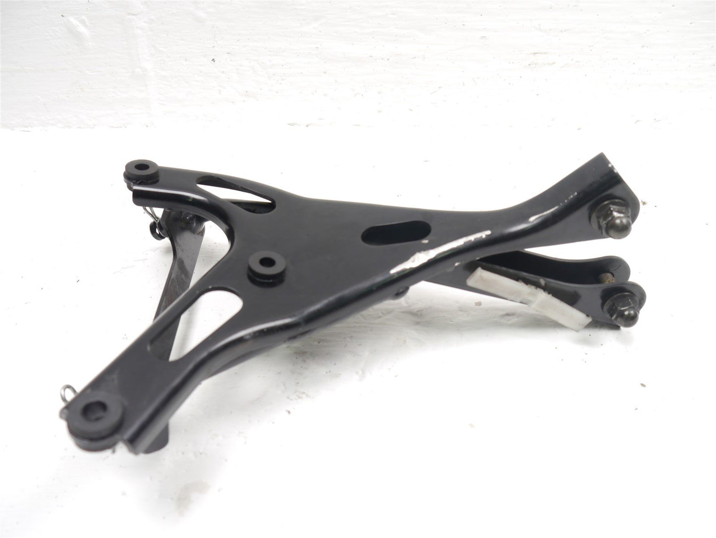 KAWASAKI ZX-9R C 1998-1999 FRONT FAIRING MOUNT