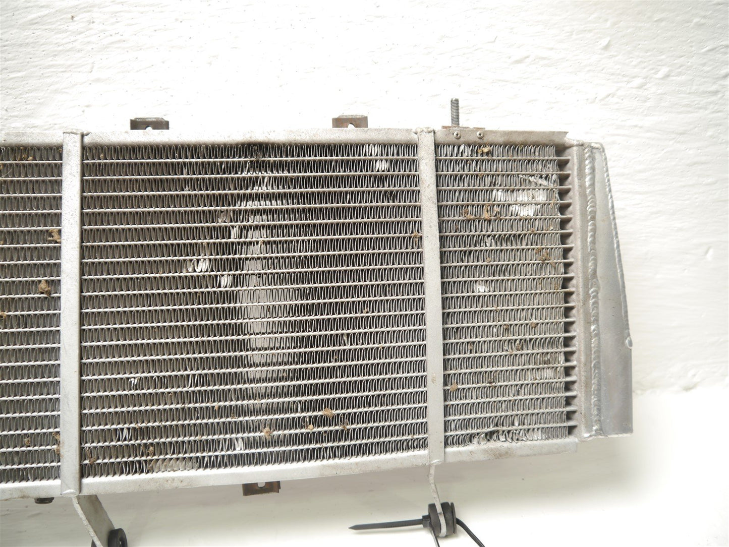 TRIUMPH SPRINT ST 955I 1999-2004 RADIATOR