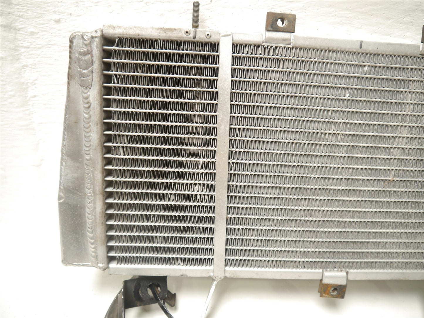 TRIUMPH SPRINT ST 955I 1999-2004 RADIATOR