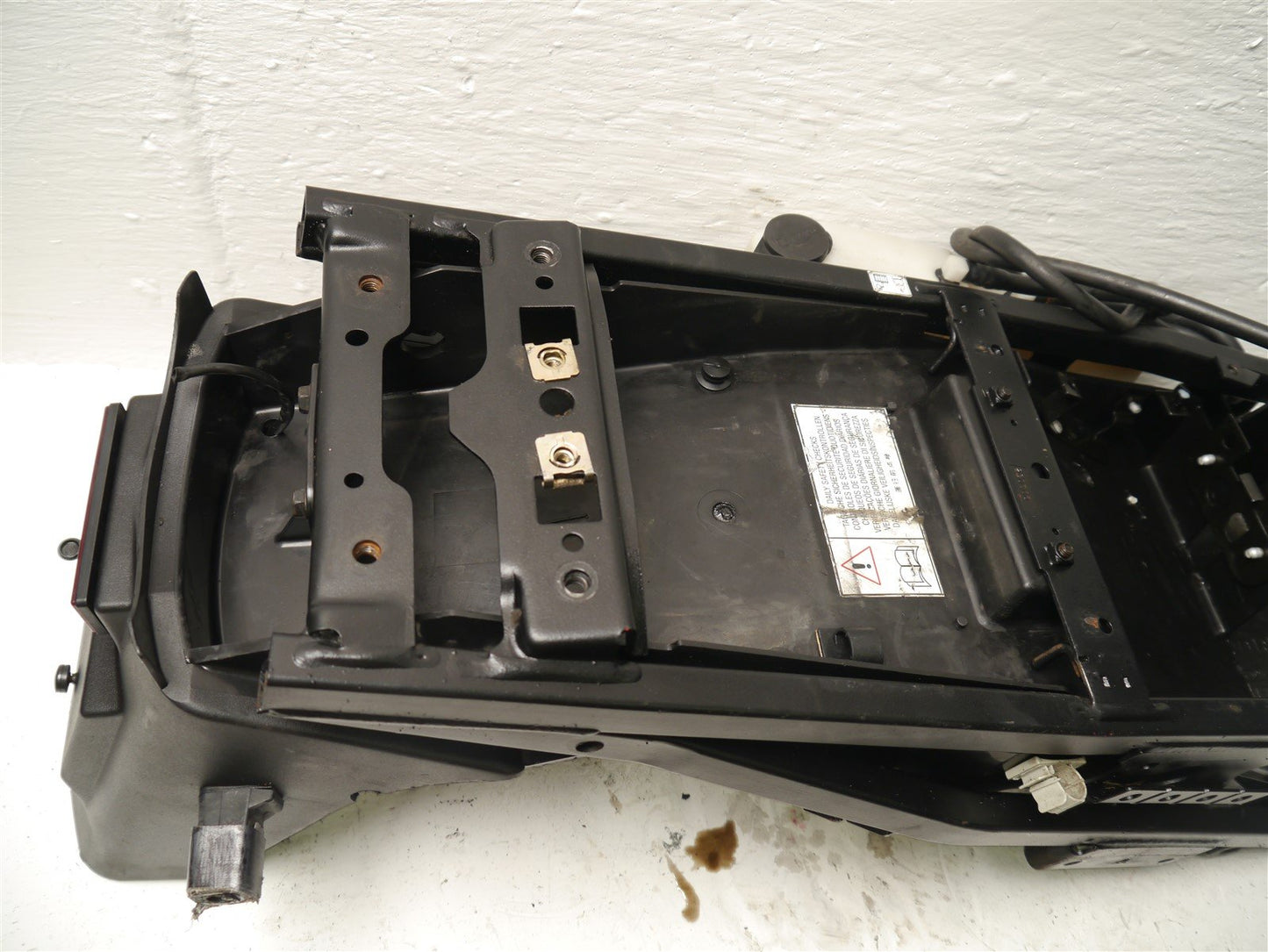 TRIUMPH SPRINT ST 955I 1999-2004 REAR SUBFRAME & MUDGUARD & RESERVOIR