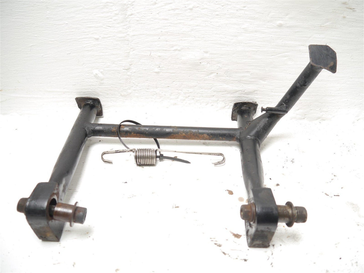 TRIUMPH SPRINT ST 955I 1999-2004 CENTRE STAND