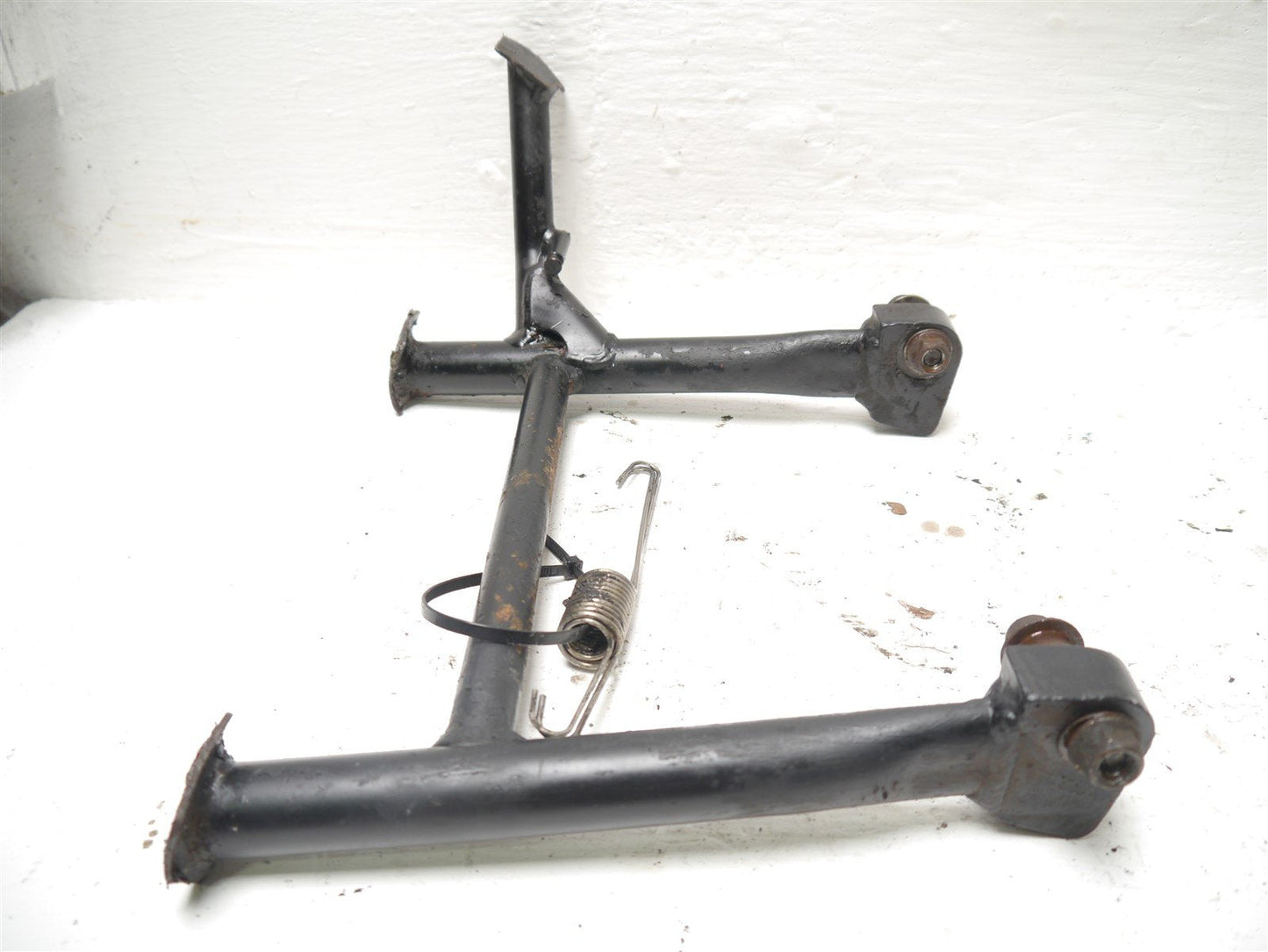 TRIUMPH SPRINT ST 955I 1999-2004 CENTRE STAND