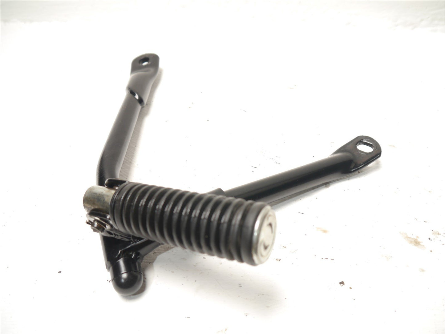 HONDA CB125F 2021-2023 LEFT REAR FOOTREST HANGER AND PEG